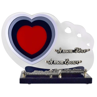 Coeur rouge relief