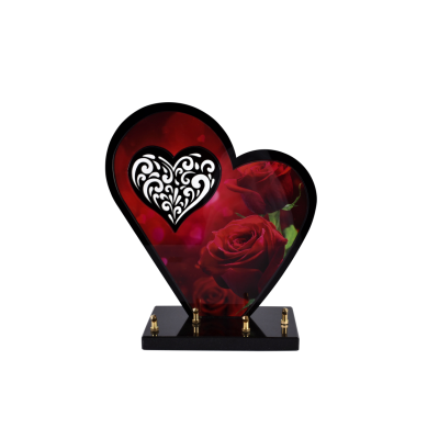 Coeur black line rose rouge