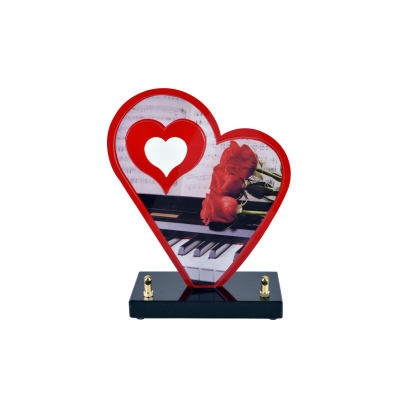 Coeur ruby line piano roses rouge